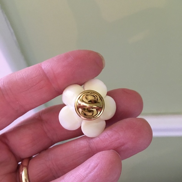 Pin - Picture 3 of 3